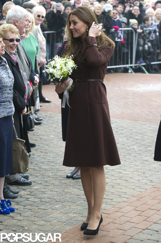 Kate Middleton Bundles Up Her Maybe Baby Girl Bump in Grimsby Kate Middleton Bundles Up Her Maybe Baby Girl Bump in Grimsby
