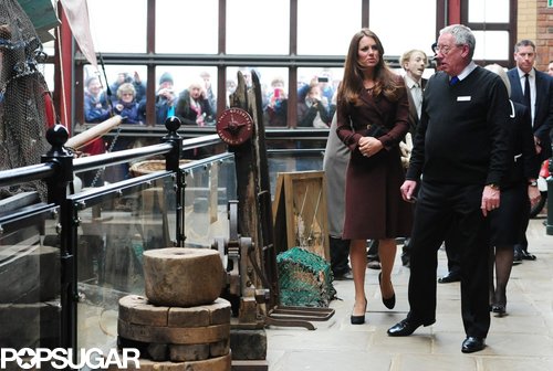 Kate Middleton Bundles Up Her Maybe Baby Girl Bump in Grimsby Kate Middleton Bundles Up Her Maybe Baby Girl Bump in Grimsby