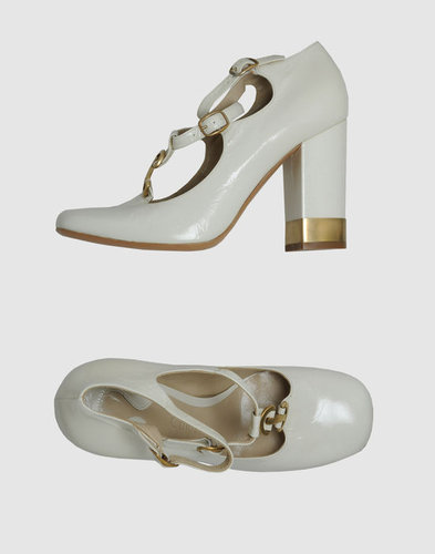 CHLOE' Closed-toe slip-ons