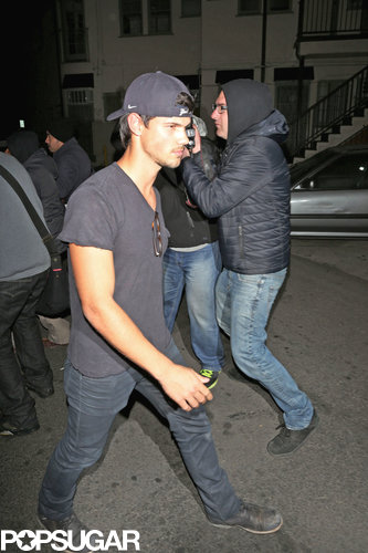 Kristen Stewart and Taylor Lautner Catch a Concert Sans Robert Pattinson Kristen Stewart and Taylor Lautner Catch a Concert Sans Robert Pattinson
