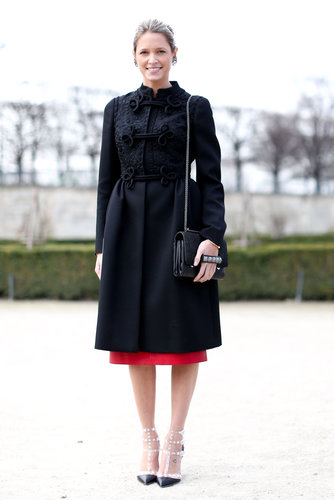A perfectly polished ladylike play, complete with a beautifully embroidered coat and Valentino heels.
A perfectly polished ladylike play, complete with a beautifully embroidered coat and Valentino heels.