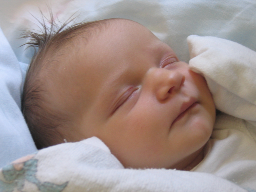 Wake Your Baby as She Falls Asleep Wake Your Baby as She Falls Asleep