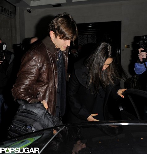 Ashton Kutcher Joins Mila Kunis For a Loving Dinner in London Ashton Kutcher Joins Mila Kunis For a Loving Dinner in London