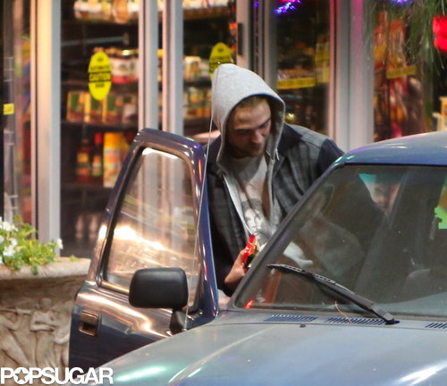 Robert Pattinson and Kristen Stewart's Friday Date Night! Robert Pattinson and Kristen Stewart's Friday Date Night!