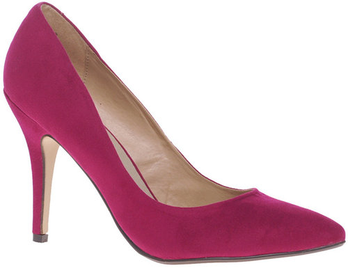 Pointy Toe Pumps