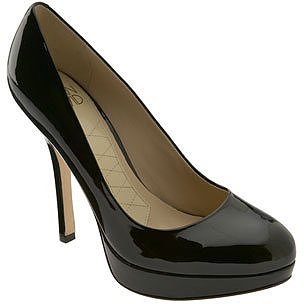 CM nude pumps