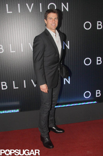 Tom Cruise Takes Oblivion and His Leading Ladies to Brazil Tom Cruise Takes Oblivion and His Leading Ladies to Brazil