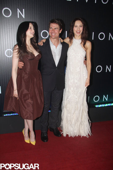 Tom Cruise Takes Oblivion and His Leading Ladies to Brazil Tom Cruise Takes Oblivion and His Leading Ladies to Brazil