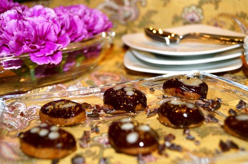 Easter Chocolate Eggs (raw&vegan)