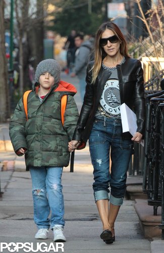 Sarah Jessica Parker and James Wilkie made their way to his school in NYC.
Sarah Jessica Parker and James Wilkie made their way to his school in NYC.