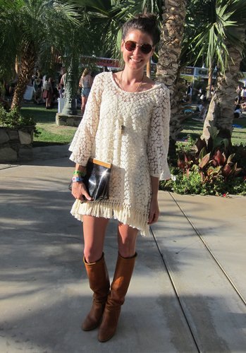 This festivalgoer looked '70s cool in a lace dress and knee-high boots.
Source: Chi Diem Chau
This festivalgoer looked '70s cool in a lace dress and knee-high boots.
Source: Chi Diem Chau