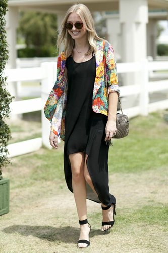 A floral-print blazer brought a pop of color to black basics.
A floral-print blazer brought a pop of color to black basics.