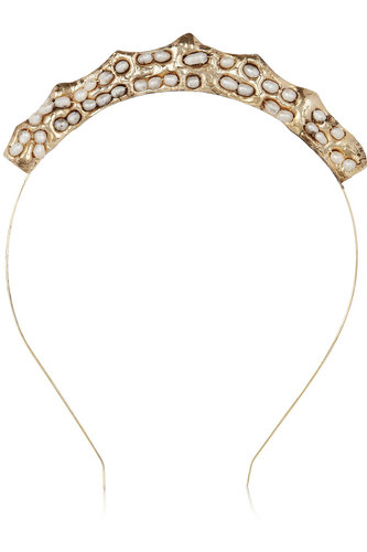 Rosantica's Principessa gold-dipped freshwater pearl headband ($345) is a cool option for the edgier bride.
Rosantica's Principessa gold-dipped freshwater pearl headband ($345) is a cool option for the edgier bride.