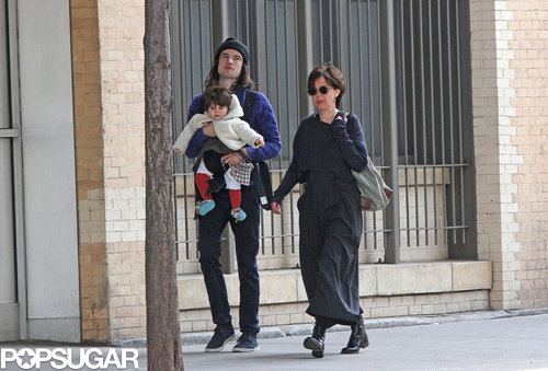 Sienna Miller Shows Love For Marlowe in NYC Sienna Miller Shows Love For Marlowe in NYC