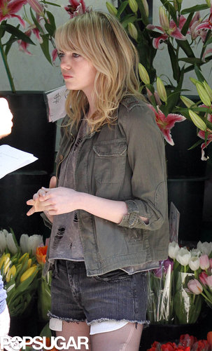 Emma Stone was on the set of Birdman in NYC.
Emma Stone was on the set of Birdman in NYC.