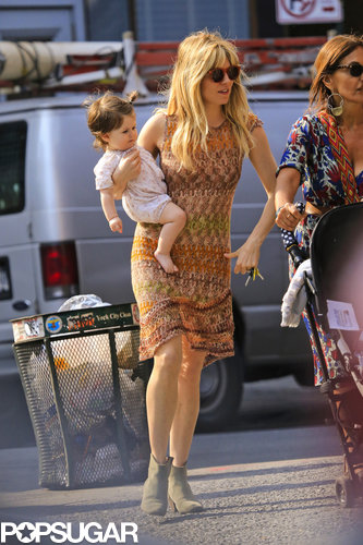 Sienna Miller Shows Love For Marlowe in NYC Sienna Miller Shows Love For Marlowe in NYC