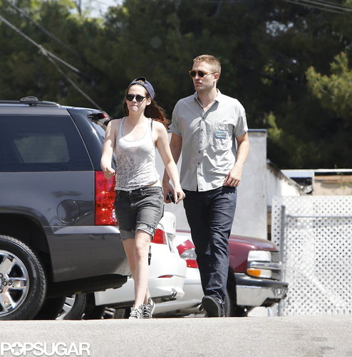 Kristen Stewart and Robert Pattinson walked side by side.
Kristen Stewart and Robert Pattinson walked side by side.