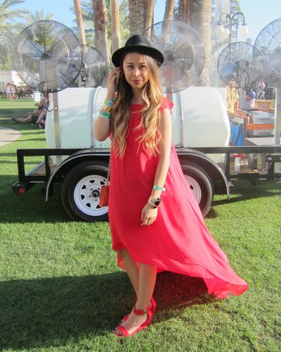 Ashley Weston was caught in the perfect breezy moment in her flowy BCBG Max Azria maxi dress and Prabal Gurung For Target sandals.
Source: Chi Diem Chau
Ashley Weston was caught in the perfect breezy moment in her flowy BCBG Max Azria maxi dress and Prabal Gurung For Target sandals.
Source: Chi Diem Chau