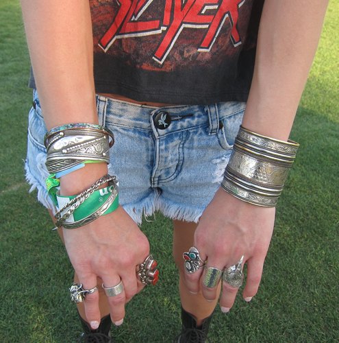 Chunky, hammered, and adorned silver pieces were a festival favorite.
Chunky, hammered, and adorned silver pieces were a festival favorite.