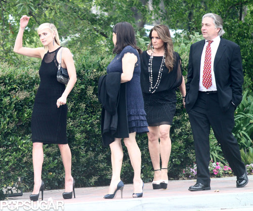 Jessica Simpson Celebrates With Eric, Ashlee, and Tina at a Wedding Jessica Simpson Celebrates With Eric, Ashlee, and Tina at a Wedding