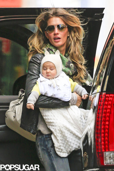 Gisele Bündchen carried baby Vivian for an outing in NYC.
Gisele Bündchen carried baby Vivian for an outing in NYC.