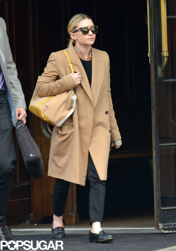 Two Olsen Sisters — Elizabeth and Ashley — Spend a Day in NYC Two Olsen Sisters — Elizabeth and Ashley — Spend a Day in NYC
