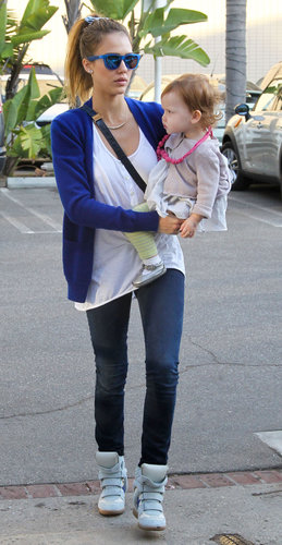 Jessica beat the Winter blues in a cobalt cardigan, true blue denim, and brilliant mirrored sunglasses during a family day in Santa Monica.
Jessica beat the Winter blues in a cobalt cardigan, true blue denim, and brilliant mirrored sunglasses during a family day in Santa Monica.
