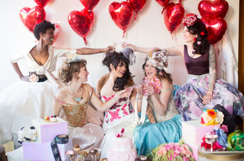 Steampunk Marie Antoinette
Photo by Abby Grace via Green Wedding Shoes
Steampunk Marie Antoinette
Photo by Abby Grace via Green Wedding Shoes
