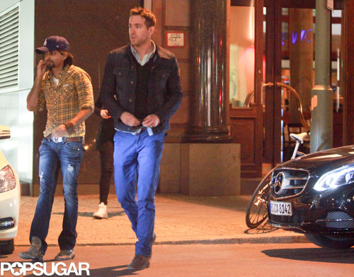 Ryan Reynolds Does Dinner With His Leading Ladies Anna Kendrick and Gemma Arterton Ryan Reynolds Does Dinner With His Leading Ladies Anna Kendrick and Gemma Arterton