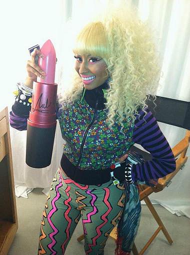 Nicki Minaj celebrated her MAC Viva Glam lipstick being a number one bestseller.
Source: Twitter user NICKIMINAJ
Nicki Minaj celebrated her MAC Viva Glam lipstick being a number one bestseller.
Source: Twitter user NICKIMINAJ