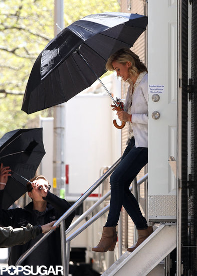 Cameron Diaz left her trailer in NYC on Thursday to film The Other Woman.
Cameron Diaz left her trailer in NYC on Thursday to film The Other Woman.