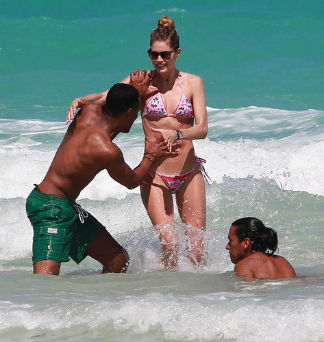 Doutzen Dons a Bikini For a Playful PDA Session With Sunnery Doutzen Dons a Bikini For a Playful PDA Session With Sunnery