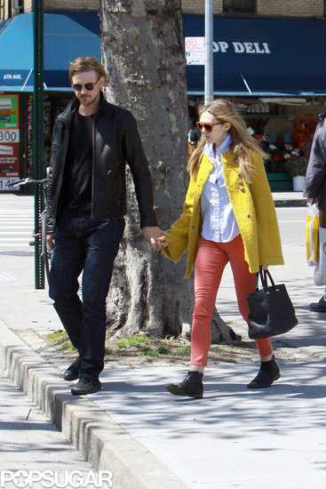 Elizabeth Olsen and Boyd Holbrook held hands in NYC. Elizabeth Olsen and Boyd Holbrook held hands in NYC.