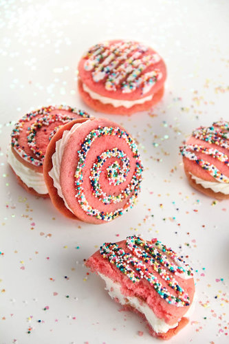 Strawberry Milk Whoopie Pies Strawberry Milk Whoopie Pies