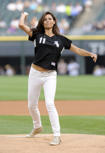 Minnie Driver pitched for the Chicago White Sox in June 2011.
Minnie Driver pitched for the Chicago White Sox in June 2011.