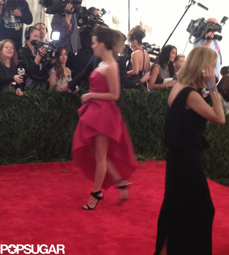 Kate Beckinsale flashed some leg.
Kate Beckinsale flashed some leg.