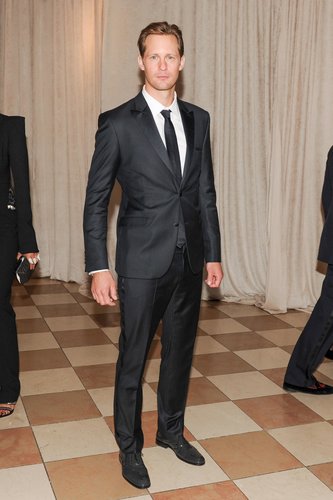 Alexander Skarsgard stopped for a solo shot inside the Met Gala.
Source: Billy Farrell/BFANYC.com
Alexander Skarsgard stopped for a solo shot inside the Met Gala.
Source: Billy Farrell/BFANYC.com