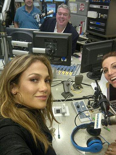 Jennifer Lopez premiered her new single on a radio show.
Source: Twitter user JLo
Jennifer Lopez premiered her new single on a radio show.
Source: Twitter user JLo