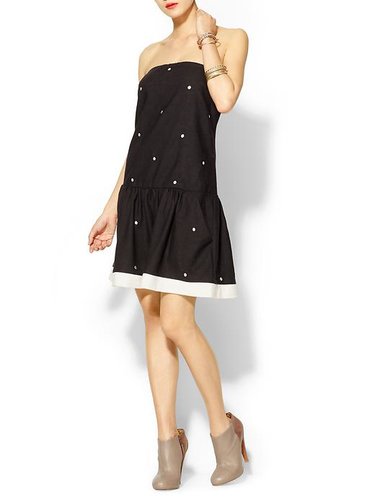 There's just something about Rhyme Los Angeles's roomy, drop-waist dress ($89) that caught our attention. Whether it's the light smattering of spots or the easy way it could transition from beach to dinner, we're sold.
There's just something about Rhyme Los Angeles's roomy, drop-waist dress ($89) that caught our attention. Whether it's the light smattering of spots or the easy way it could transition from beach to dinner, we're sold.