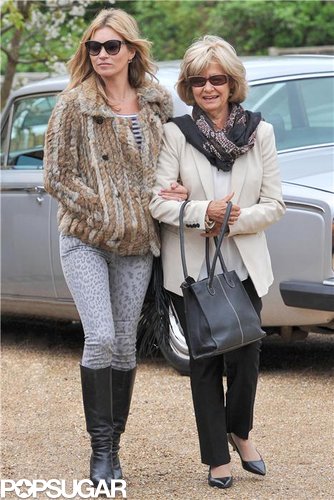Kate Moss walked arm in arm with her mother-in-law.
Kate Moss walked arm in arm with her mother-in-law.