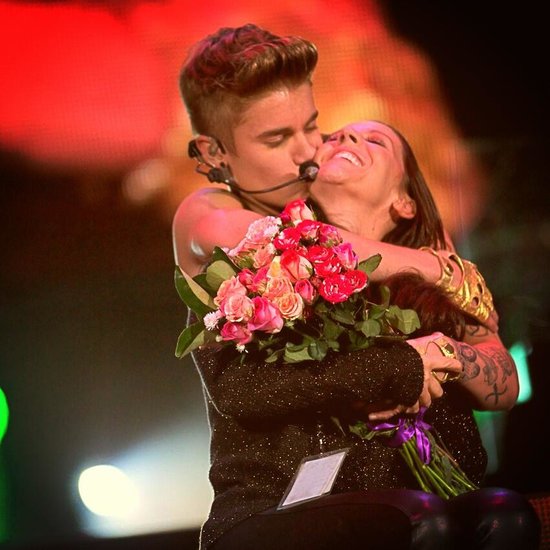 Justin Bieber gave his mom a big onstage kiss for Mother's Day.
Source: Twitter user justinbieber
Justin Bieber gave his mom a big onstage kiss for Mother's Day.
Source: Twitter user justinbieber