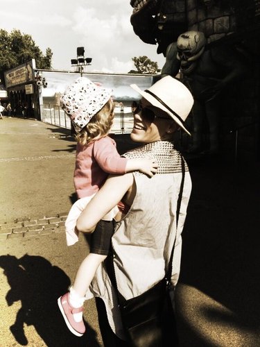 Pink spent the day with her little Willow, tweeting, "Thank you @hartluck for giving me the greatest gift of my life, my reason to celebrate today."
Source: Twitter user Pink
Pink spent the day with her little Willow, tweeting, "Thank you @hartluck for giving me the greatest gift of my life, my reason to celebrate today."
Source: Twitter user Pink