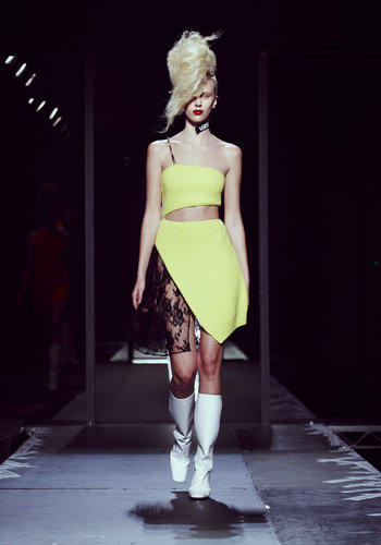 A look from the JW Anderson for Versus collection.
Photo courtesy of Versace
A look from the JW Anderson for Versus collection.
Photo courtesy of Versace