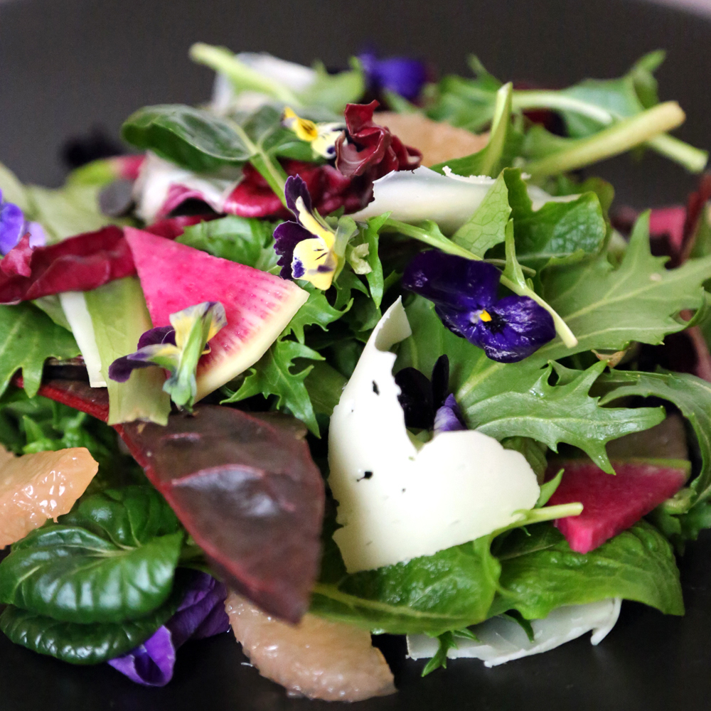 How to Make a Really Good Salad