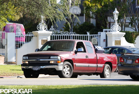 Robert Pattinson hit the road with his belongings.
Robert Pattinson hit the road with his belongings.