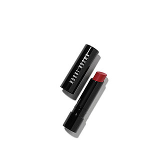 How to Stop Dry Lips When Wearing Matte Lipstick
