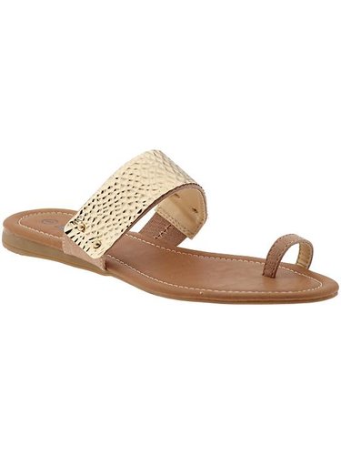 Really hammer the style message home with this gold-plated pick from GC Shoes ($45).
Really hammer the style message home with this gold-plated pick from GC Shoes ($45).