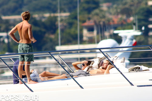 Leo Lounges Shirtless on a Yacht Surrounded By Ladies Leo Lounges Shirtless on a Yacht Surrounded By Ladies