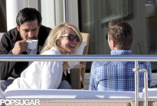 Cameron Diaz Snaps a Selfie Before Hopping on a Helicopter Cameron Diaz Snaps a Selfie Before Hopping on a Helicopter