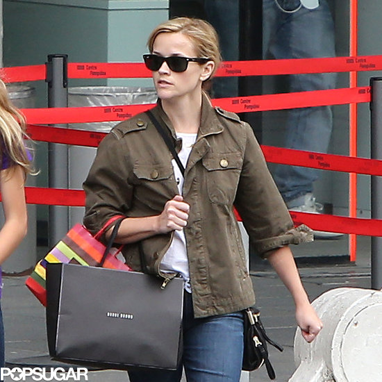 Reese Witherspoon carried shopping bags around Paris.
Reese Witherspoon carried shopping bags around Paris.